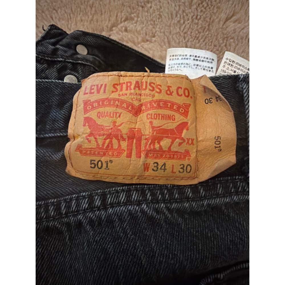 Levis 501 Original Fit Mens Black Faded Straight Leg Button Fly Jeans 34x30 - Picture 4 of 12